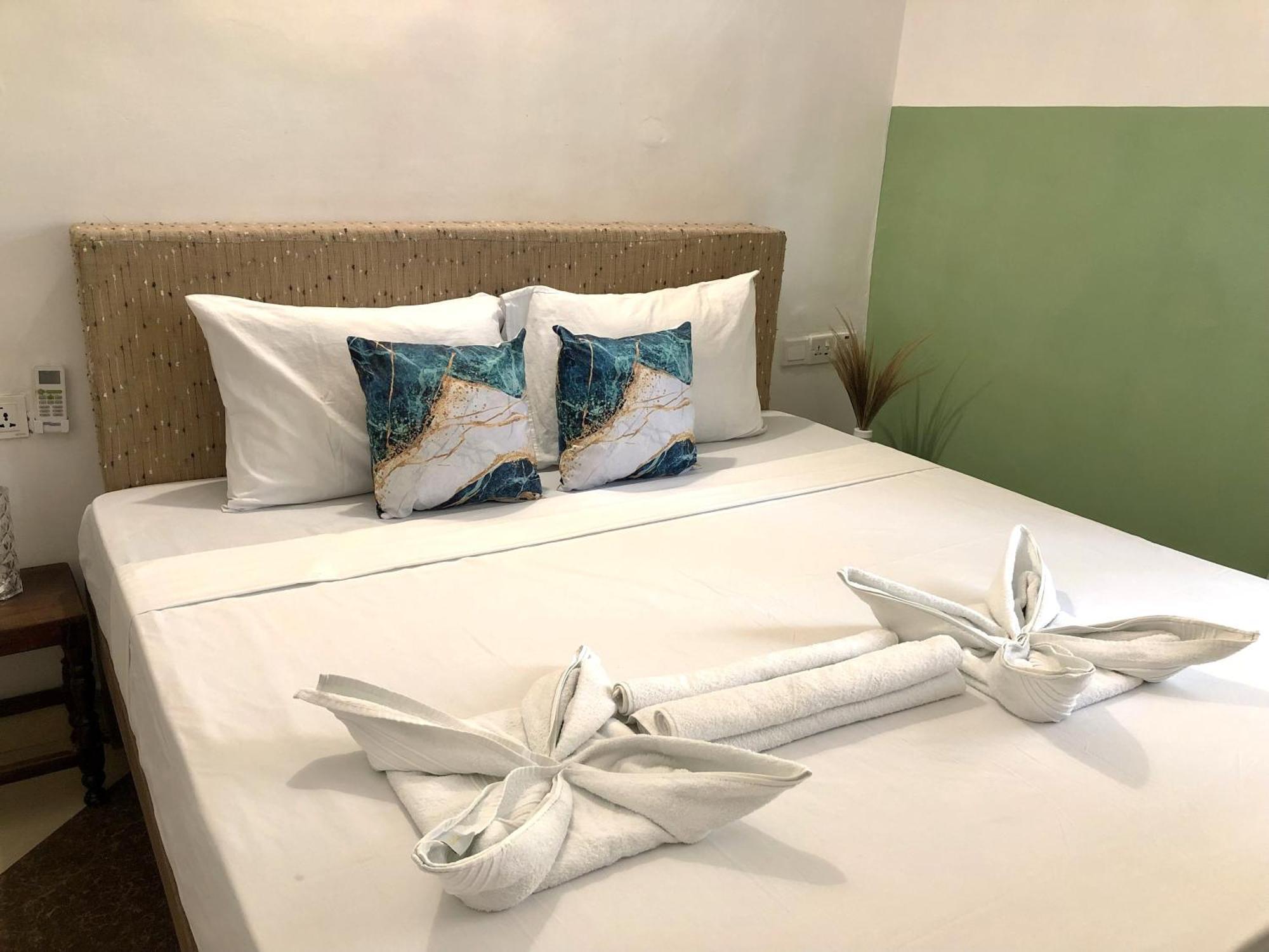 Cezere The Palm Hotel